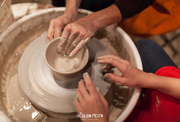 Greli smo se ob odprtem ognju <em>Foto: ©Dejan Bulut za Narodni dom Maribor</em>
