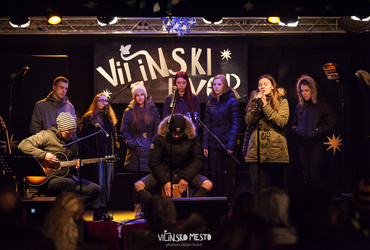 Greli smo se ob odprtem ognju <em>Foto: ©Dejan Bulut za Narodni dom Maribor</em>