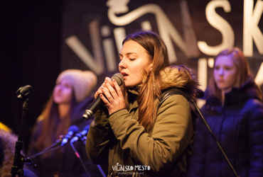 Greli smo se ob odprtem ognju <em>Foto: ©Dejan Bulut za Narodni dom Maribor</em>