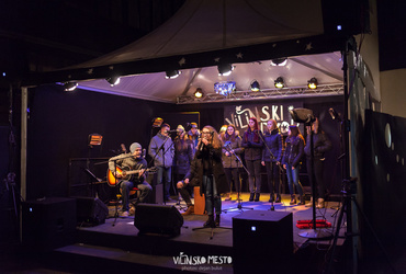 Greli smo se ob odprtem ognju <em>Foto: ©Dejan Bulut za Narodni dom Maribor</em>