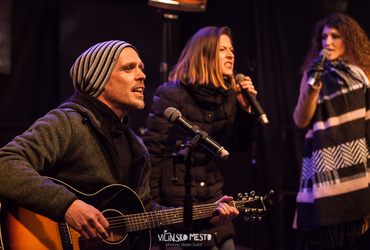 Greli smo se ob odprtem ognju <em>Foto: ©Dejan Bulut za Narodni dom Maribor</em>