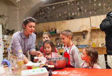 Zdaj vemo, zakaj pes teče za zajcem! <em>Foto: ©Dejan Bulut za Narodni dom Maribor</em>