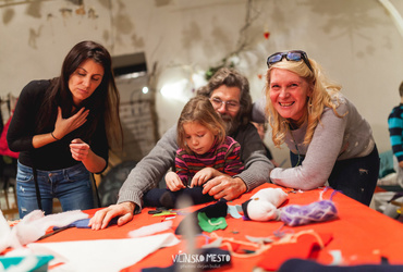 Zdaj vemo, zakaj pes teče za zajcem! <em>Foto: ©Dejan Bulut za Narodni dom Maribor</em>