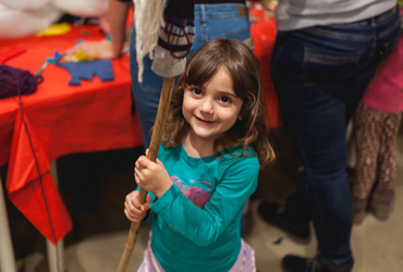 Zdaj vemo, zakaj pes teče za zajcem! <em>Foto: ©Dejan Bulut za Narodni dom Maribor</em>