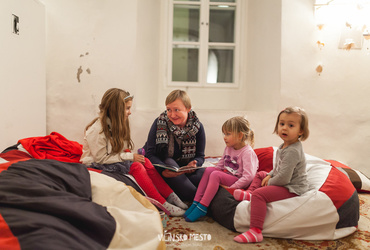 Zdaj vemo, zakaj pes teče za zajcem! <em>Foto: ©Dejan Bulut za Narodni dom Maribor</em>