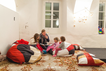 Zdaj vemo, zakaj pes teče za zajcem! <em>Foto: ©Dejan Bulut za Narodni dom Maribor</em>