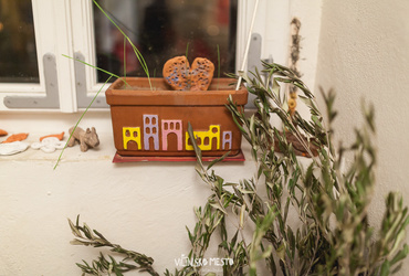 Zdaj vemo, zakaj pes teče za zajcem! <em>Foto: ©Dejan Bulut za Narodni dom Maribor</em>