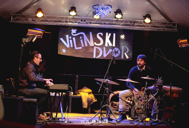 Zdaj vemo, zakaj pes teče za zajcem! <em>Foto: ©Dejan Bulut za Narodni dom Maribor</em>