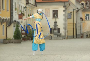 MAJHNI SO VELIKI IN VELIKI SO MAJHNI! 