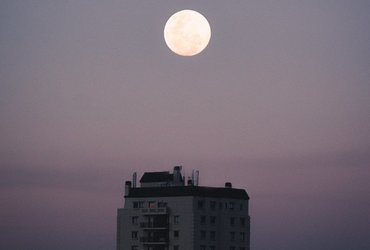OPAZOVANJE LUNE <em>Foto: Tomas Anunziata</em>