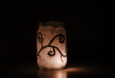 IZDELAVA LAMPIJONČKOV IN ZAVIJANJE DARIL