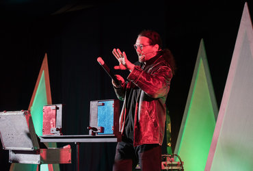 ČAROVNIK GREGA IN SLOVO OD DEDKA MRAZA 