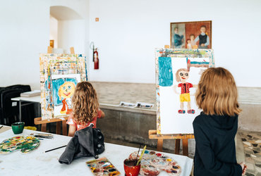 ZAVIHTIMO ČOPIČE, DA RAZSVETLIMO TEMO <em>Foto: Foto: Sara Rezar</em>